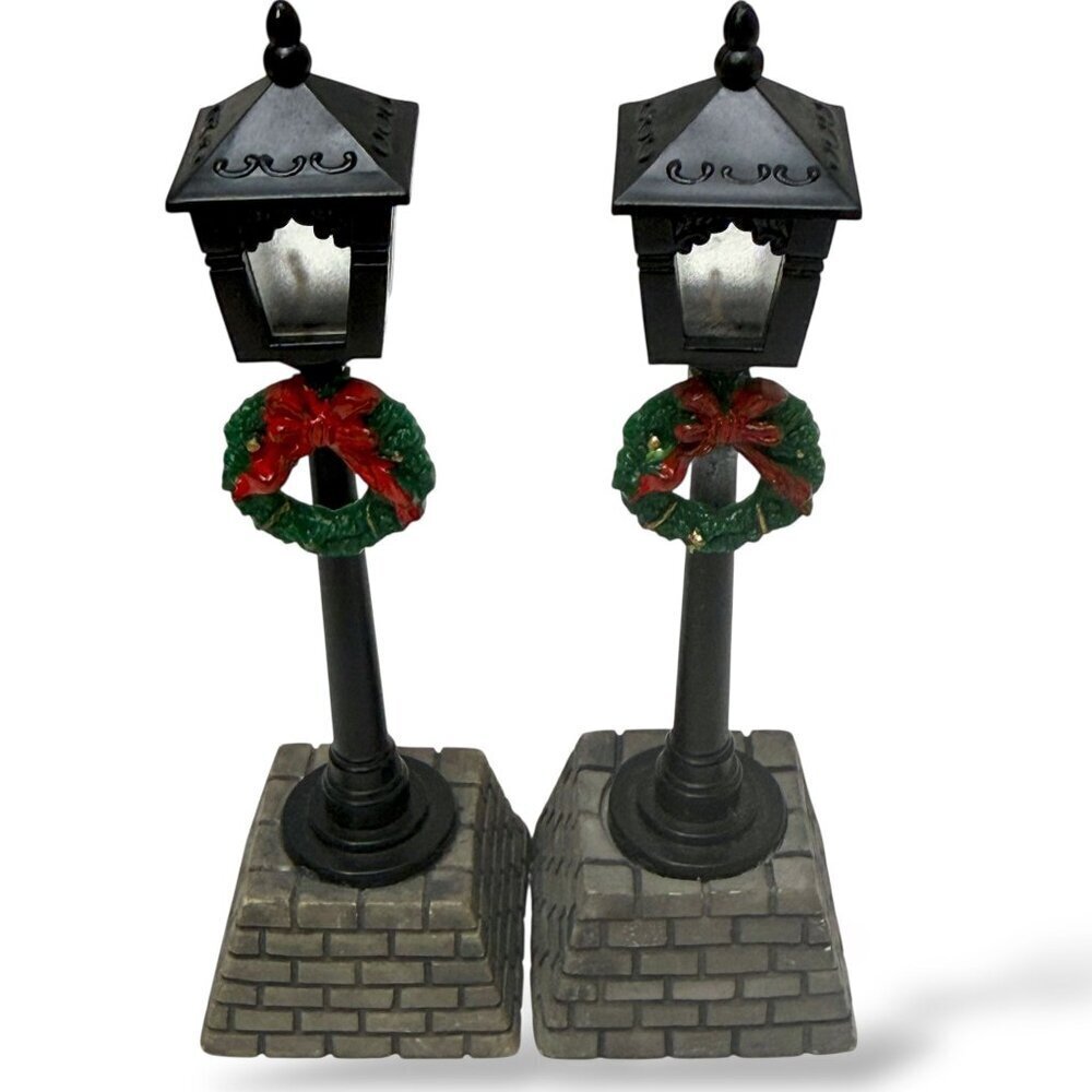 RUSS Christmas Village Miniature Street Lamp Victorian Lightposts Battery Light